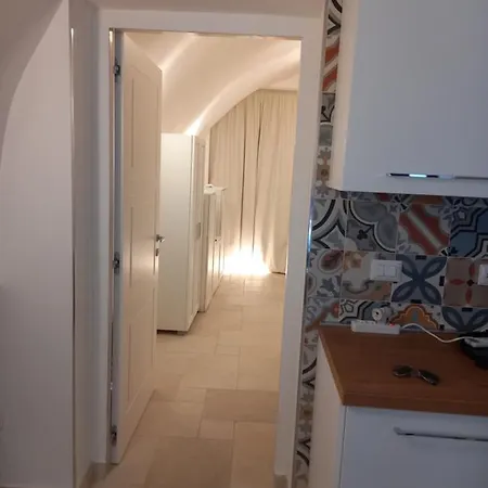Duomo Porto 度假居 特拉尼